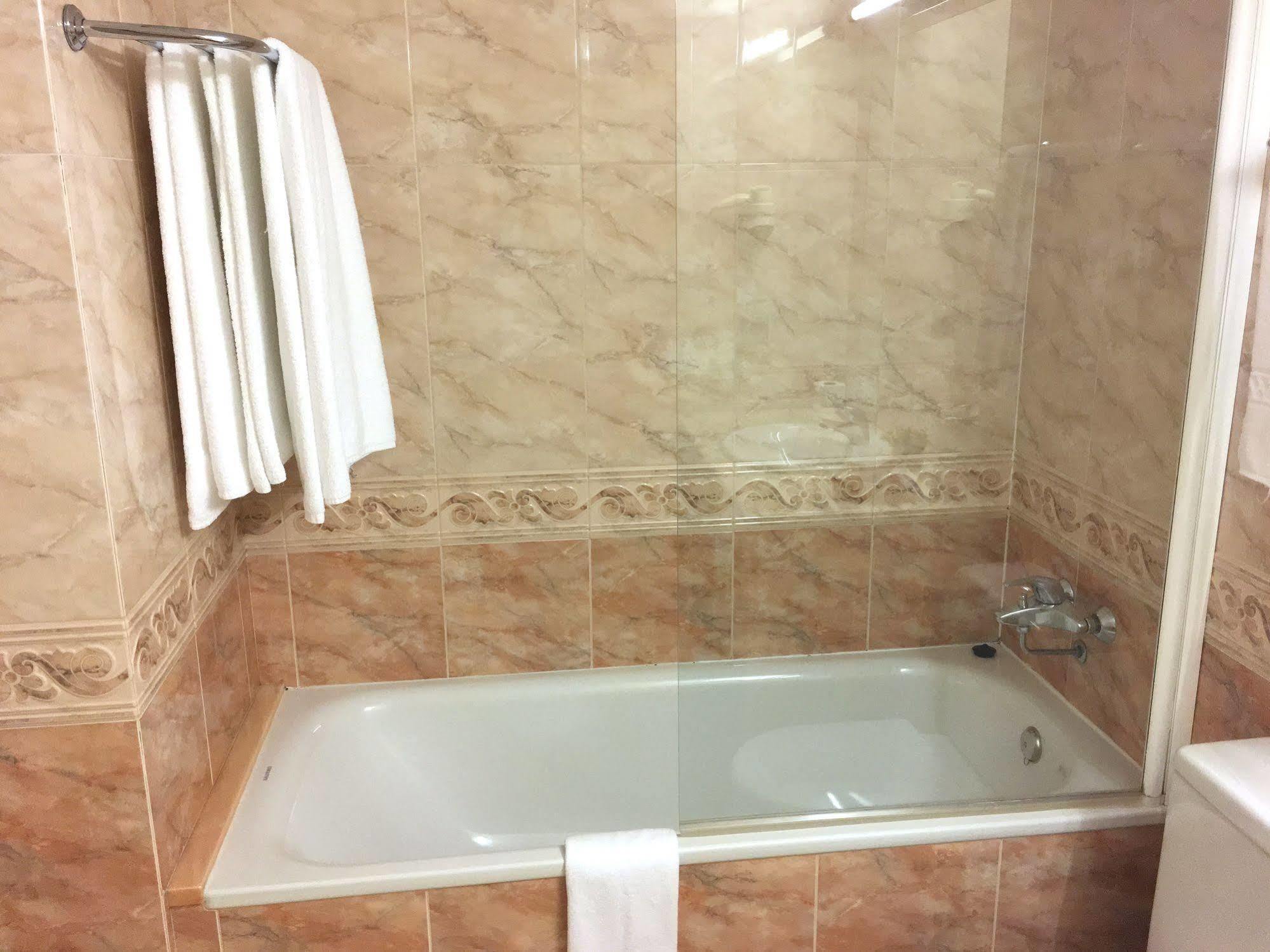 Hotel Octavia Cadaques Luaran gambar